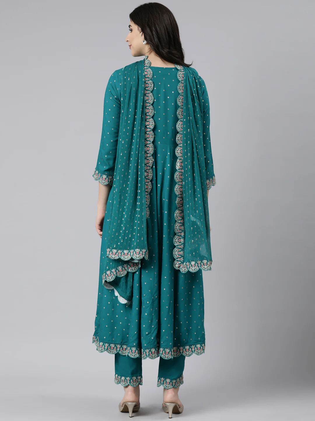 Neerus Green Regular Flared Ethnic Motifs Kurta And Trousers With Dupatta - Image 3