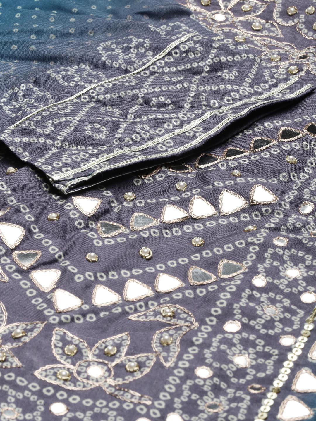 Neerus Green Regular Knee Length Printed Kurta Printed Palazzos With Dupatta - Image 5