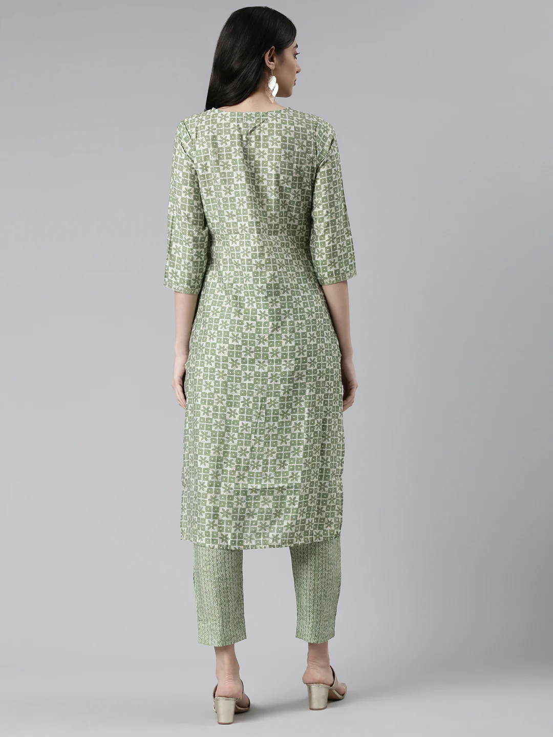 Neerus Green Regular Knee Length Printed Kurta Printed Trouser - Image 3