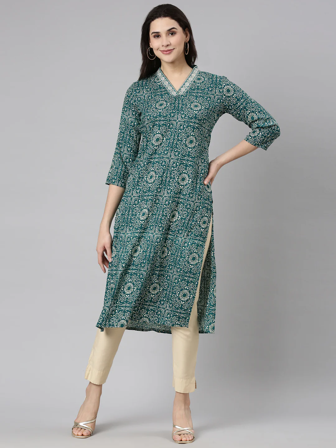 Neerus Green Regular Straight Bandhani Kurta