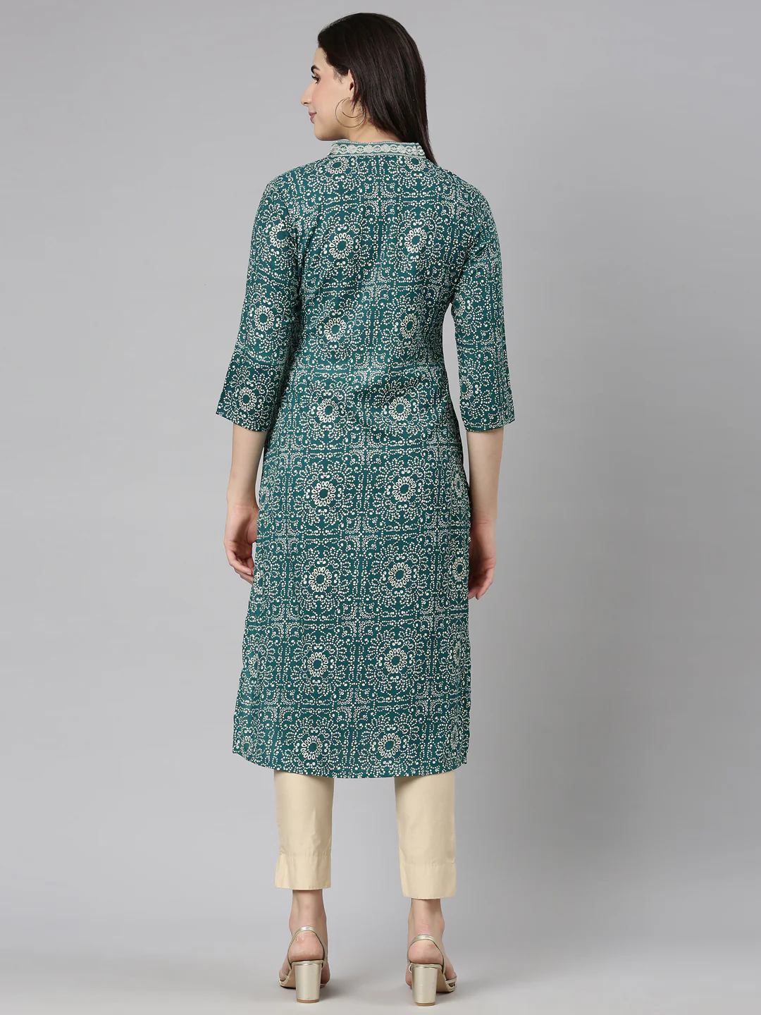 Neerus Green Regular Straight Bandhani Kurta - Image 3