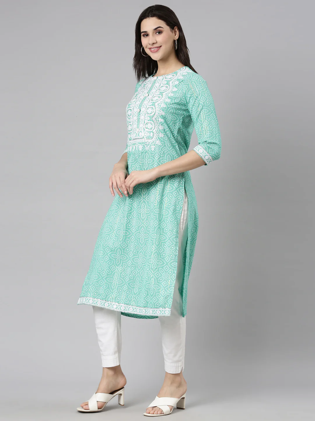 Neerus Green Regular Straight Bandhani Kurta - Image 2