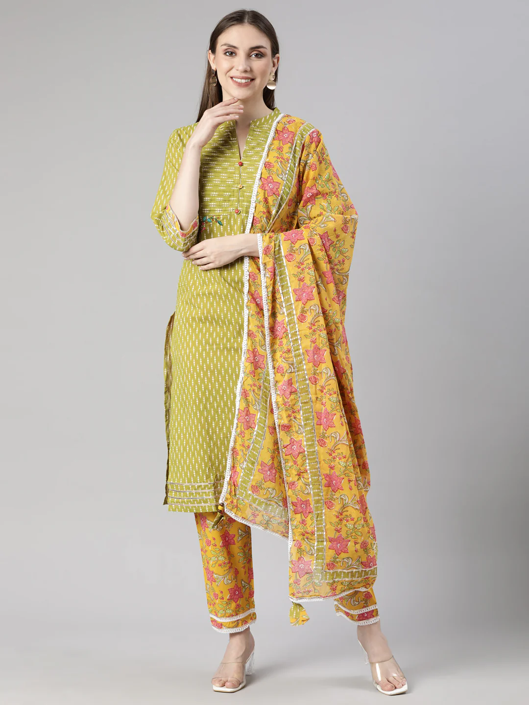 Neerus Green Regular Straight Chevron Kurta And Trousers With Dupatta