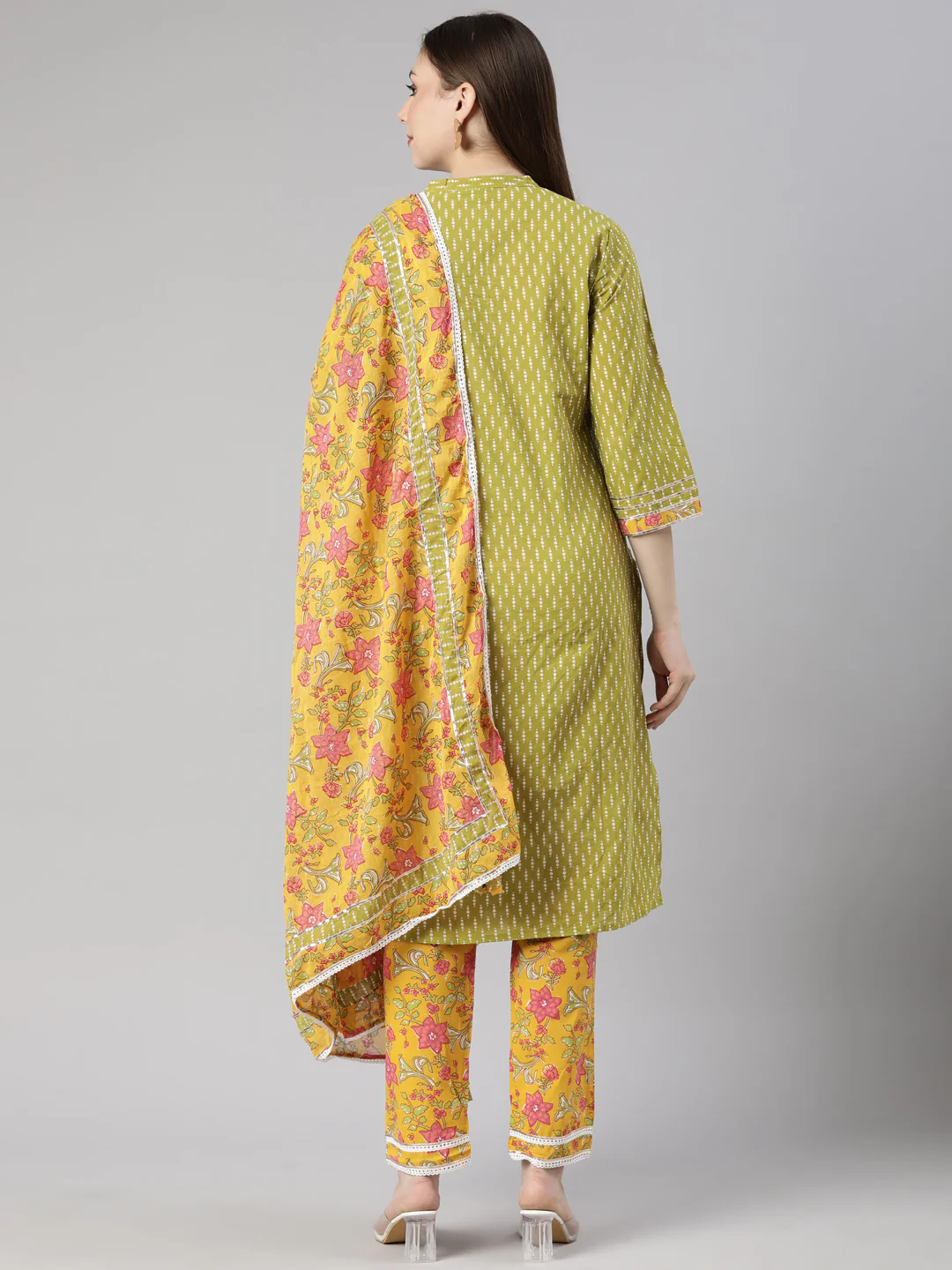 Neerus Green Regular Straight Chevron Kurta And Trousers With Dupatta - Image 3