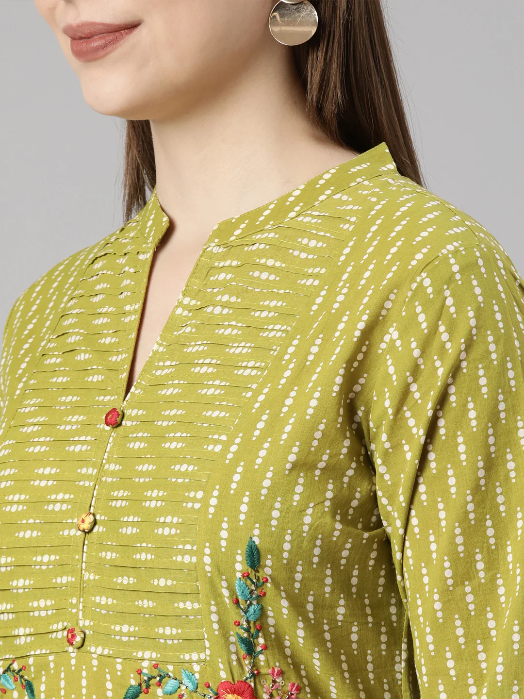 Neerus Green Regular Straight Chevron Kurta And Trousers With Dupatta - Image 7