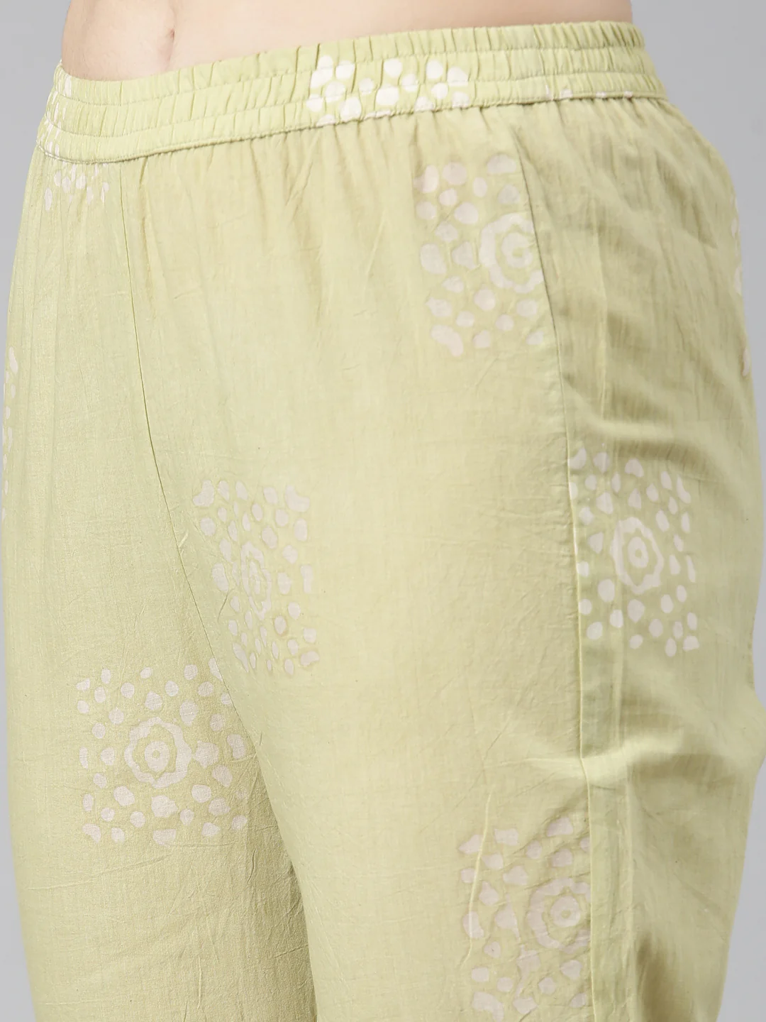 Neerus Green Regular Straight Embroidered Kurta And Trousers With Dupatta - Image 6