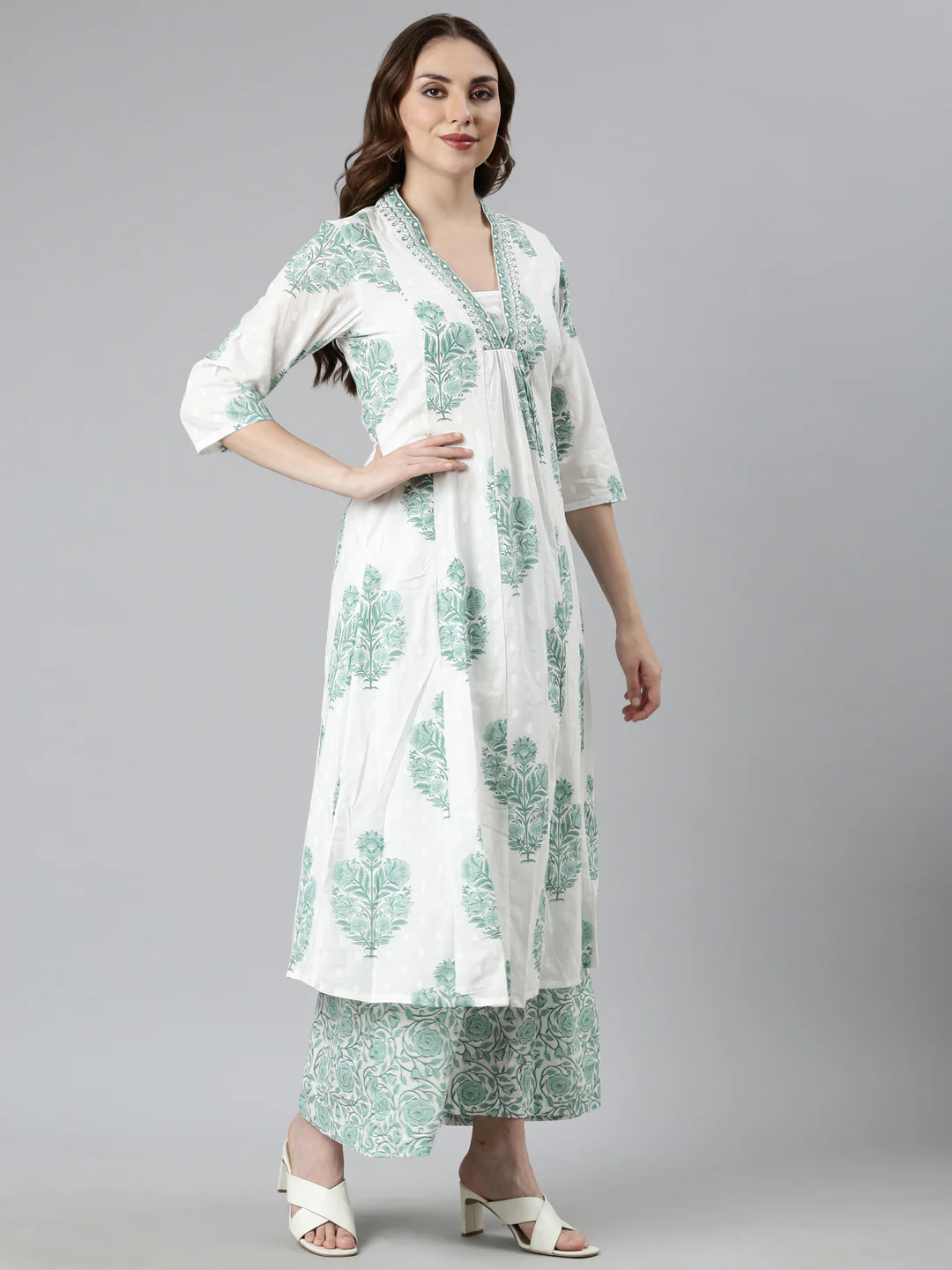 Neerus Green Regular Straight Floral Kurta And Palazzos With Dupatta - Image 2