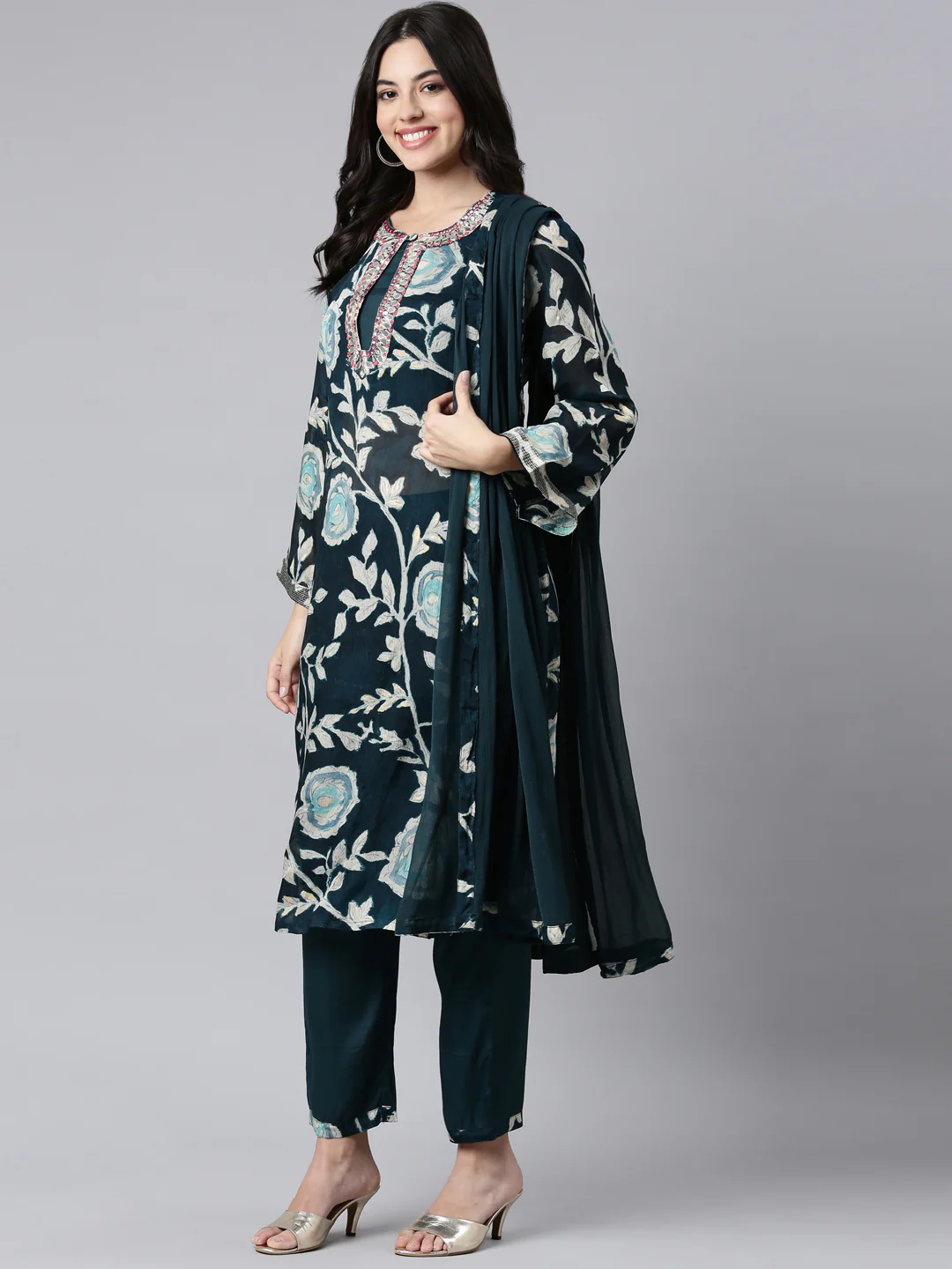 Neerus Green Regular Straight Floral Kurta And Trousers With Dupatta - Image 5