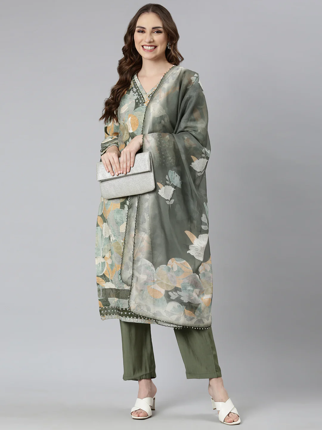 Neerus Green Regular Straight Floral Kurta And Trousers With Dupatta - Image 5