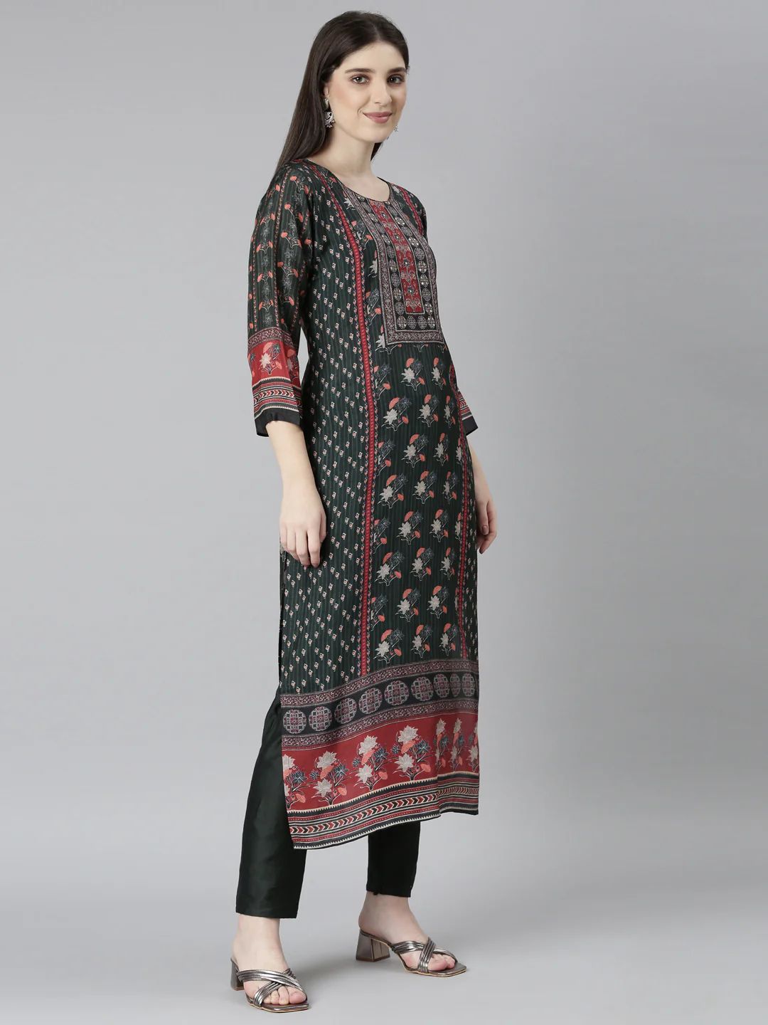 Neerus Green Regular Straight Floral Kurta And Trousers With Dupatta - Image 2