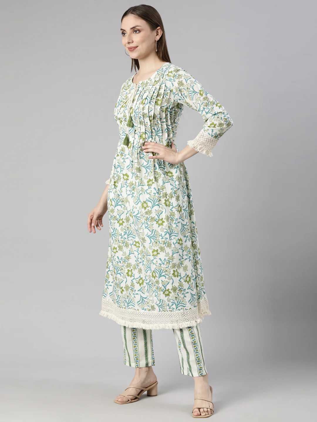Neerus Green Regular Straight Floral Kurta And Trousers With Dupatta - Image 2
