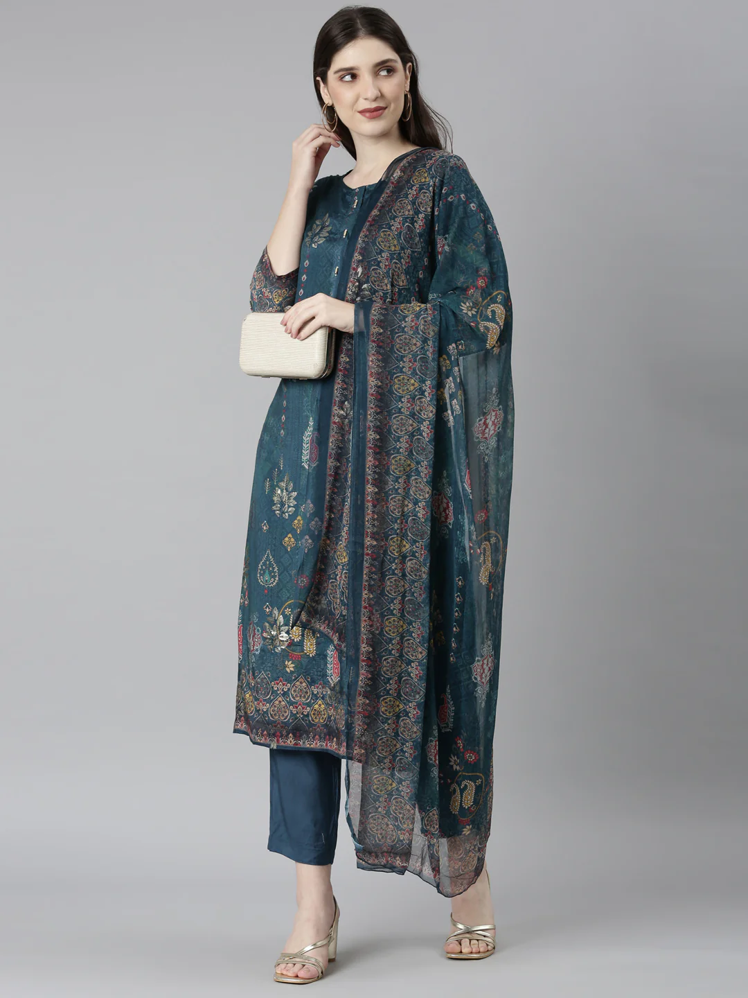 Neerus Green Regular Straight Floral Kurta And Trousers With Dupatta - Image 4