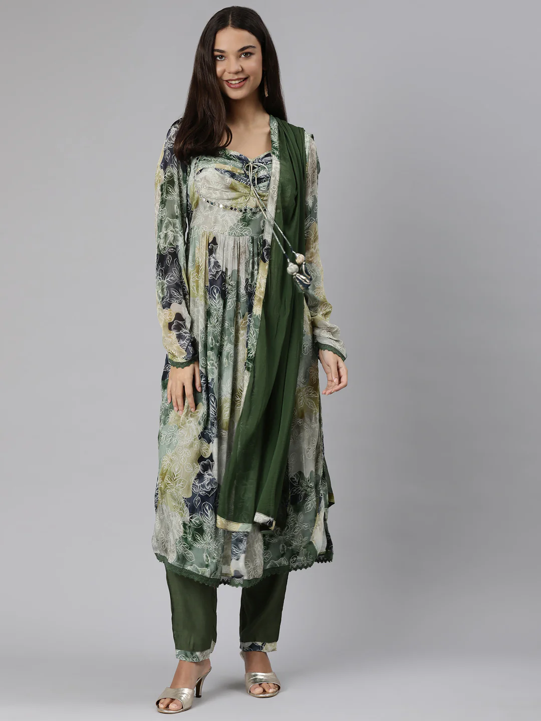 Neerus Mehadi Green Regular Straight Floral Kurta And Trousers With Dupatta - Image 4