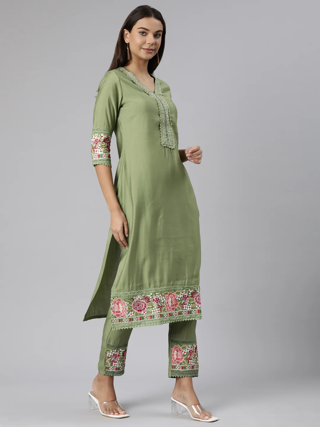 Neerus Green Regular Straight Floral Kurta And Trousers With Dupatta - Image 2