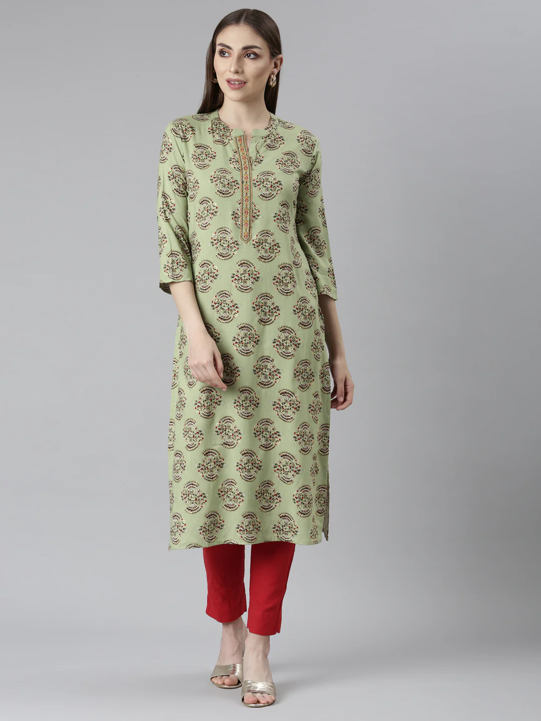 Neerus Green Regular Straight Floral Kurta