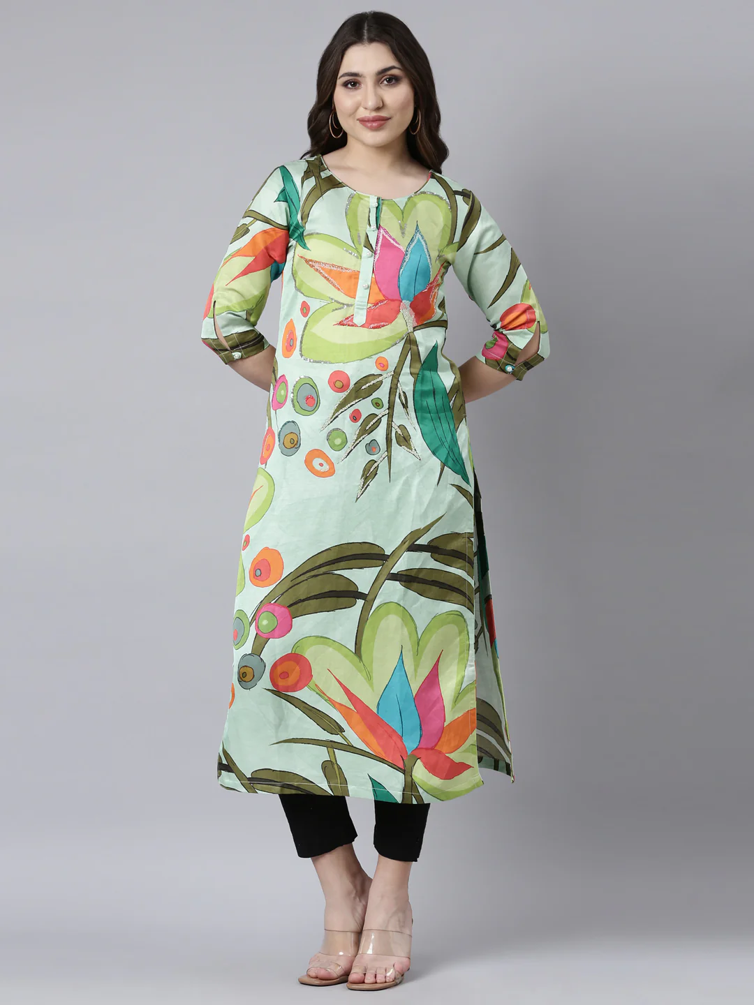 Neerus Green Regular Straight Floral Kurta
