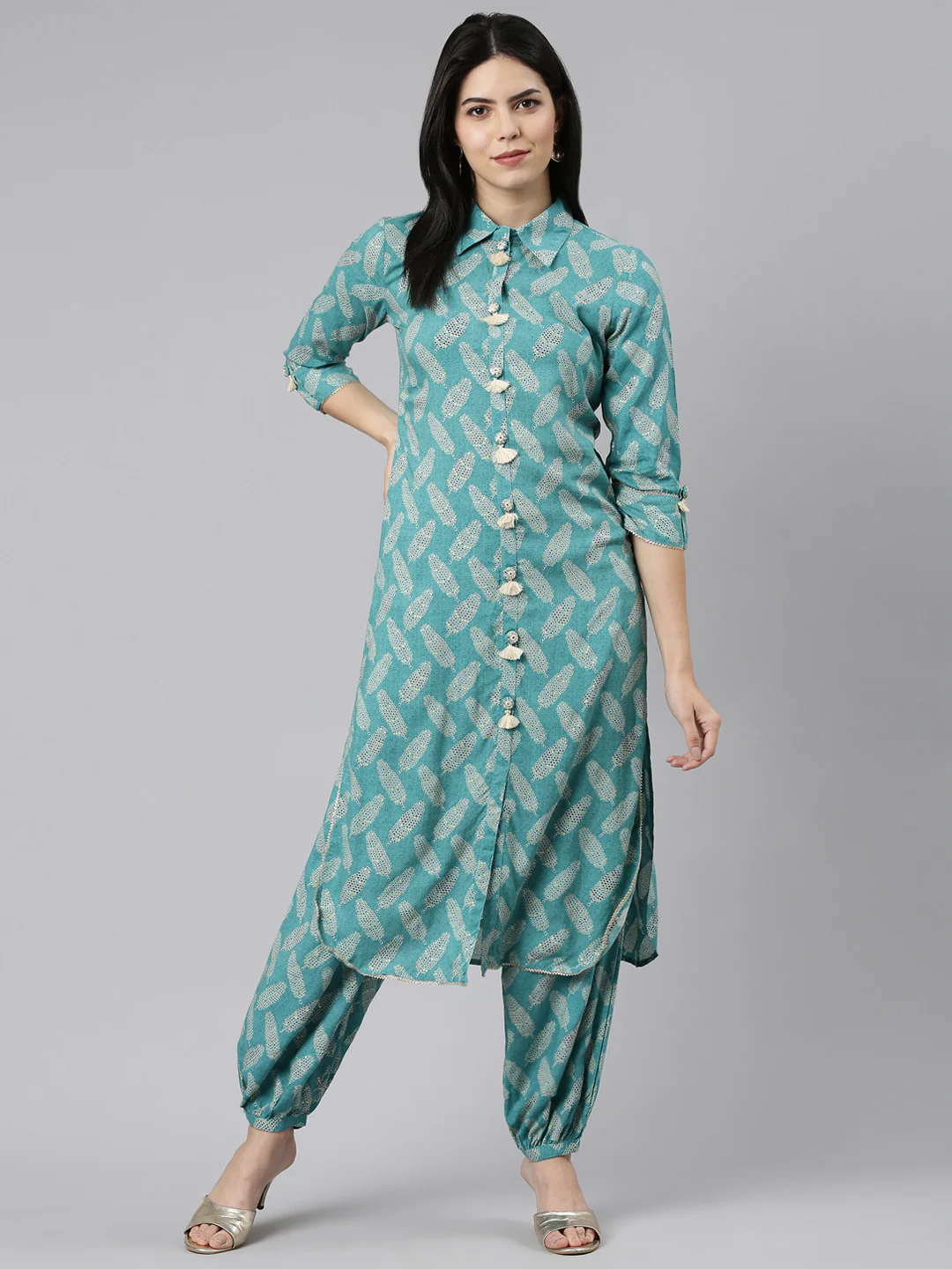 Neerus Green Regular Straight Printed Kurta And Salwar - Image 5