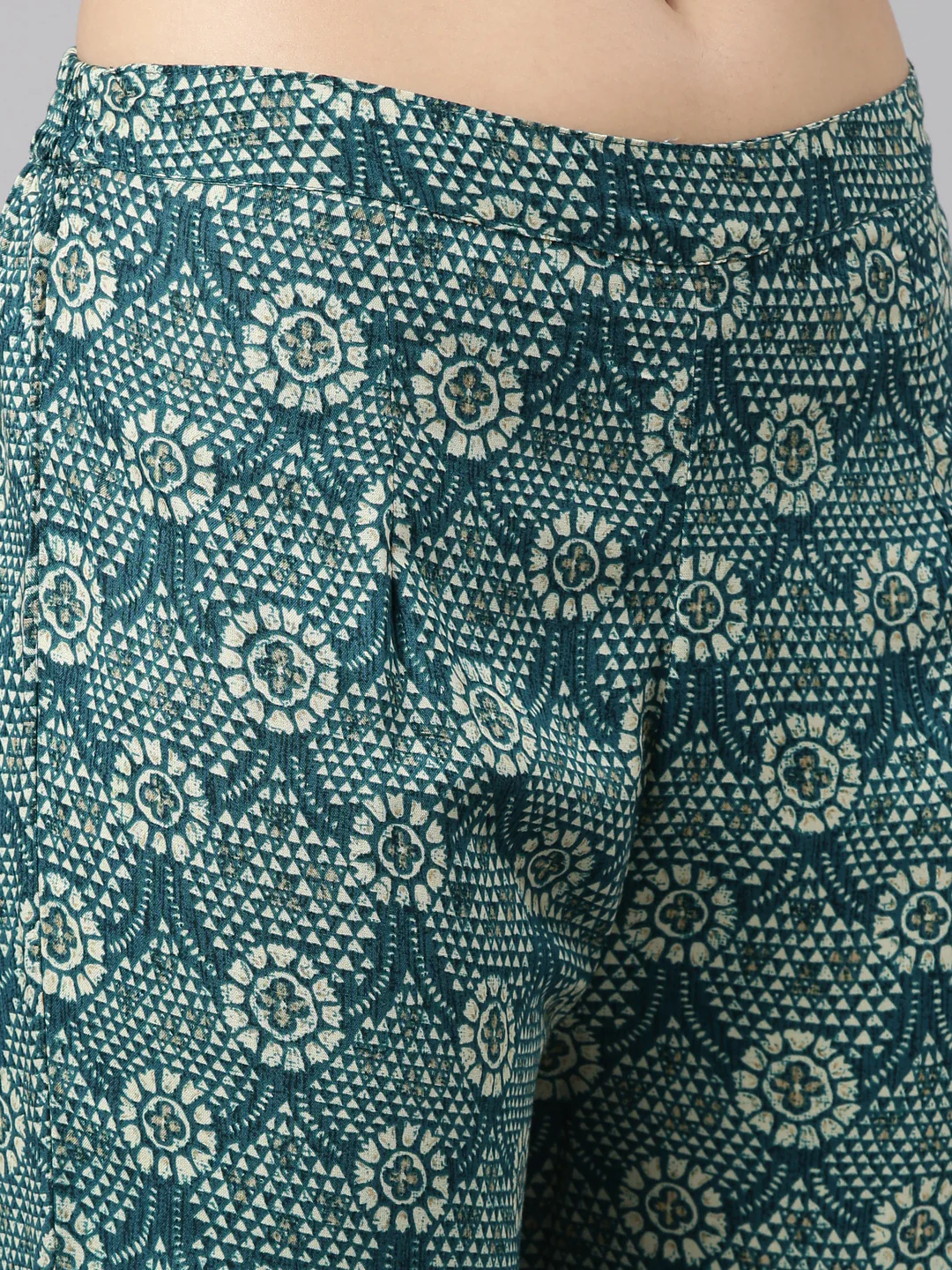 Neerus Green Regular Straight Printed Kurta And Salwar - Image 6