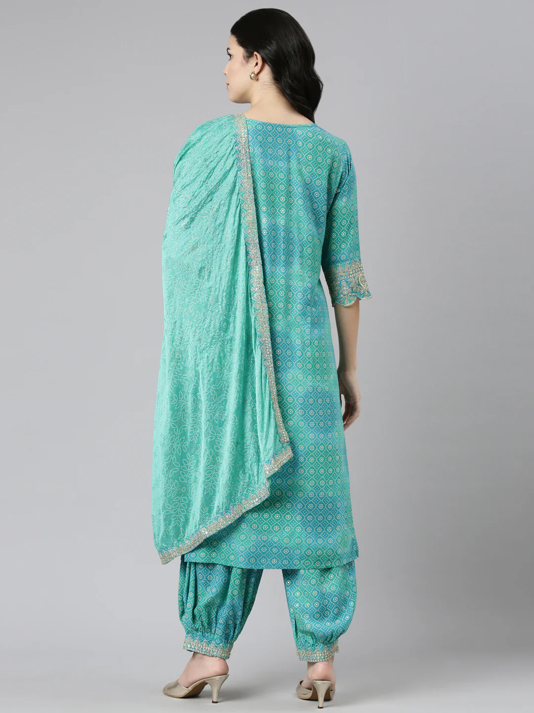 Neerus Green Regular Straight Printed Kurta And Salwar With Dupatta - Image 3