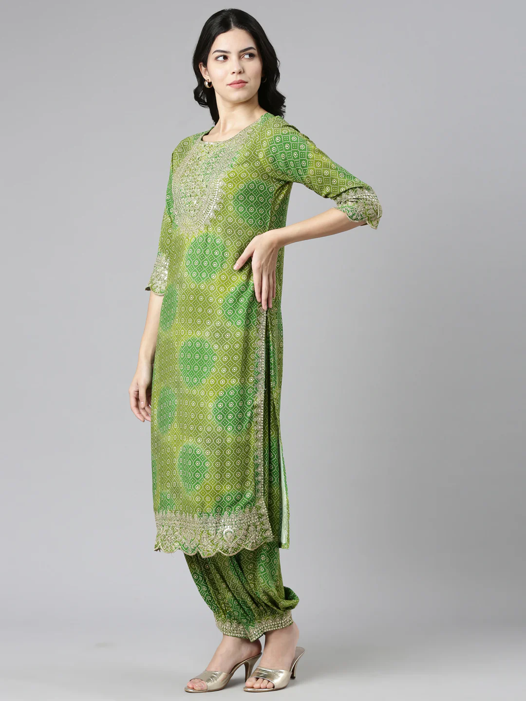 Neerus Green Regular Straight Printed Kurta And Salwar With Dupatta - Image 2