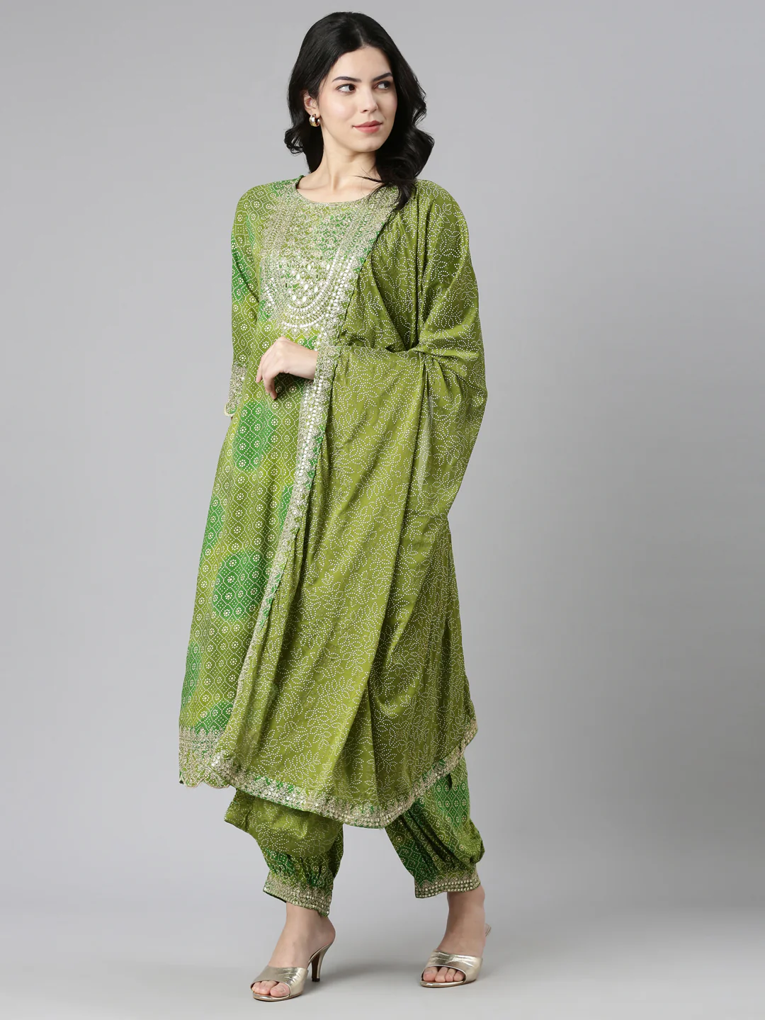 Neerus Green Regular Straight Printed Kurta And Salwar With Dupatta - Image 5