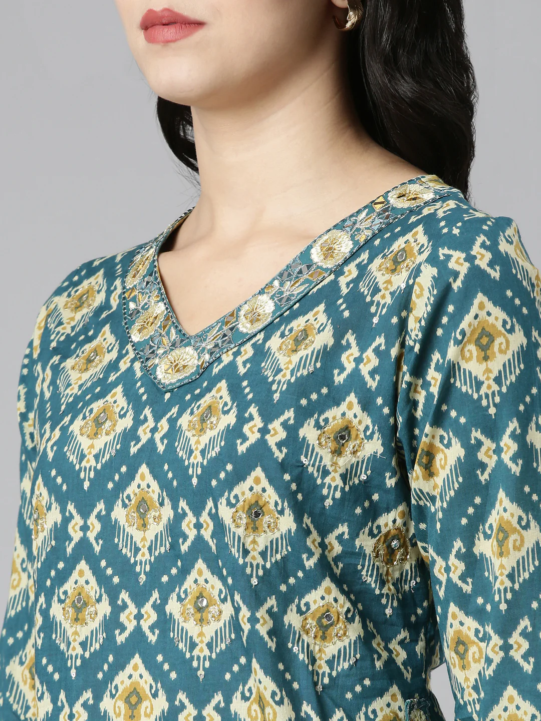 Neerus Green Regular Straight Printed Kurta And Salwar With Dupatta - Image 4