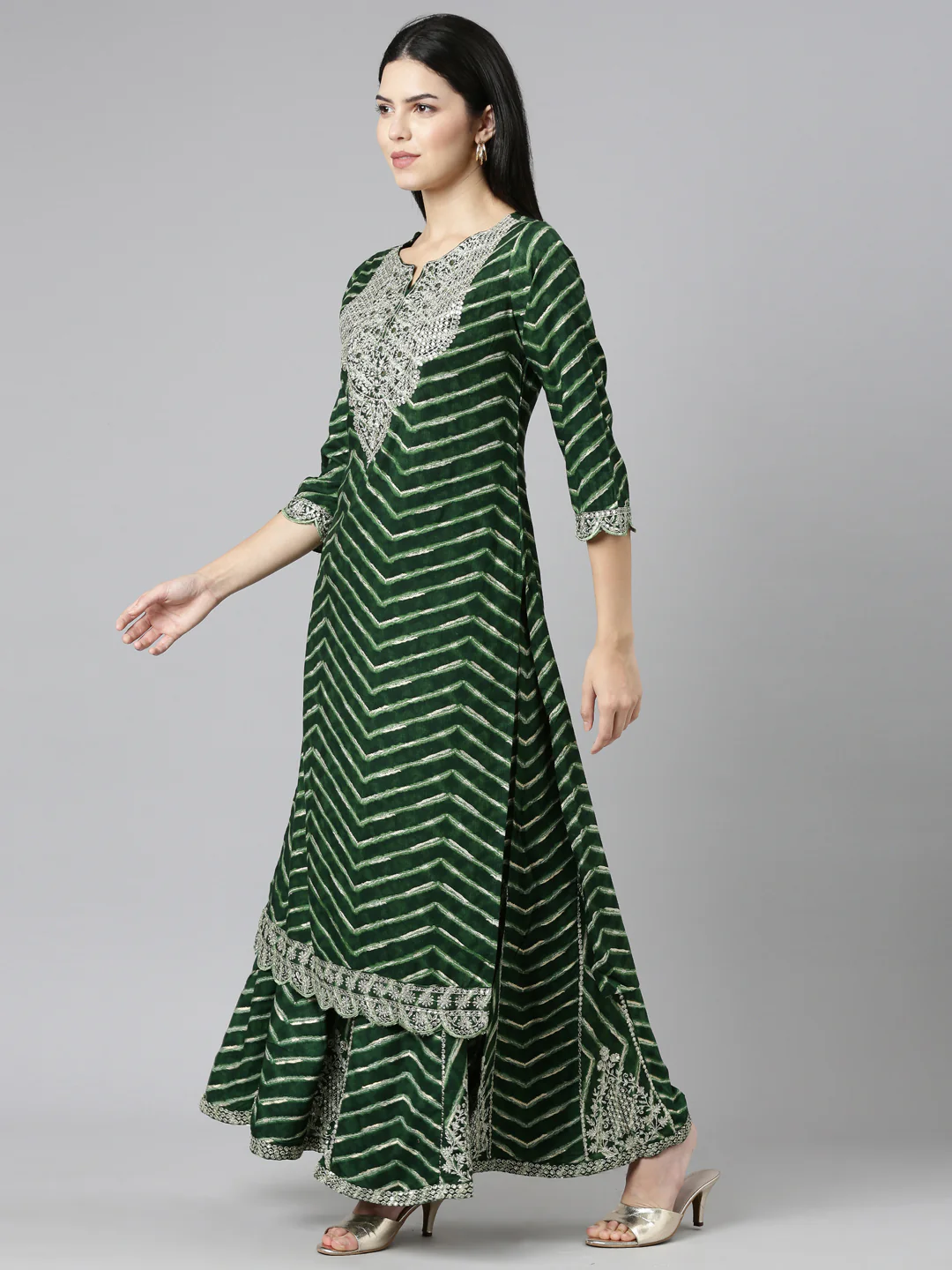 Neerus Green Regular Straight Printed Kurta And Sharara With Dupatta - Image 2