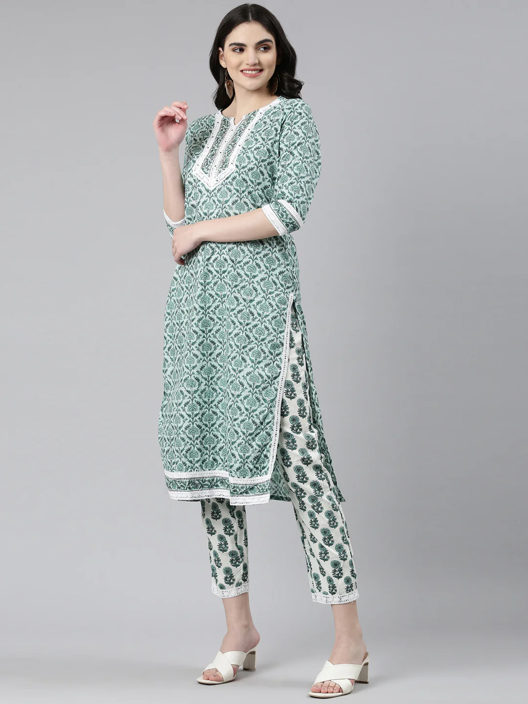 Neerus Green Regular Straight Printed Kurta And Trousers With Dupatta - Image 2