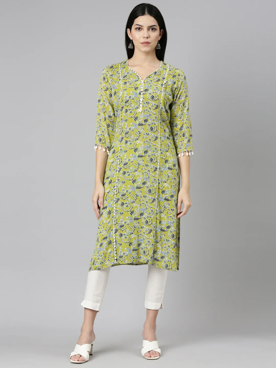 Neerus Green Regular Straight Printed Kurta