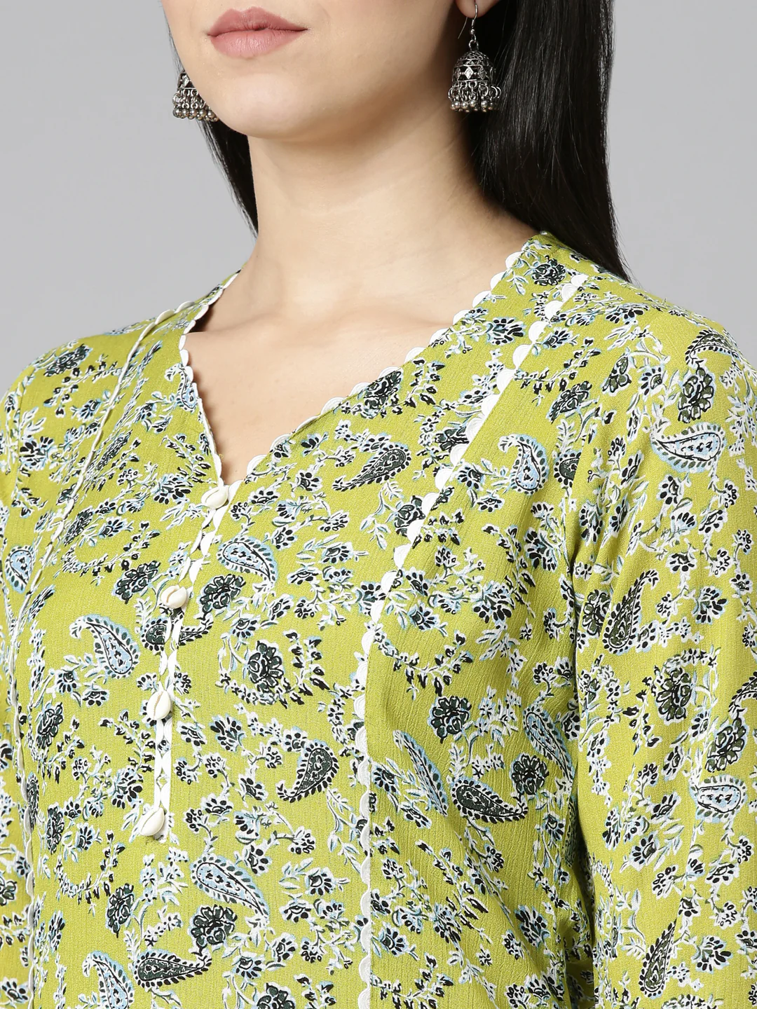 Neerus Green Regular Straight Printed Kurta - Image 4