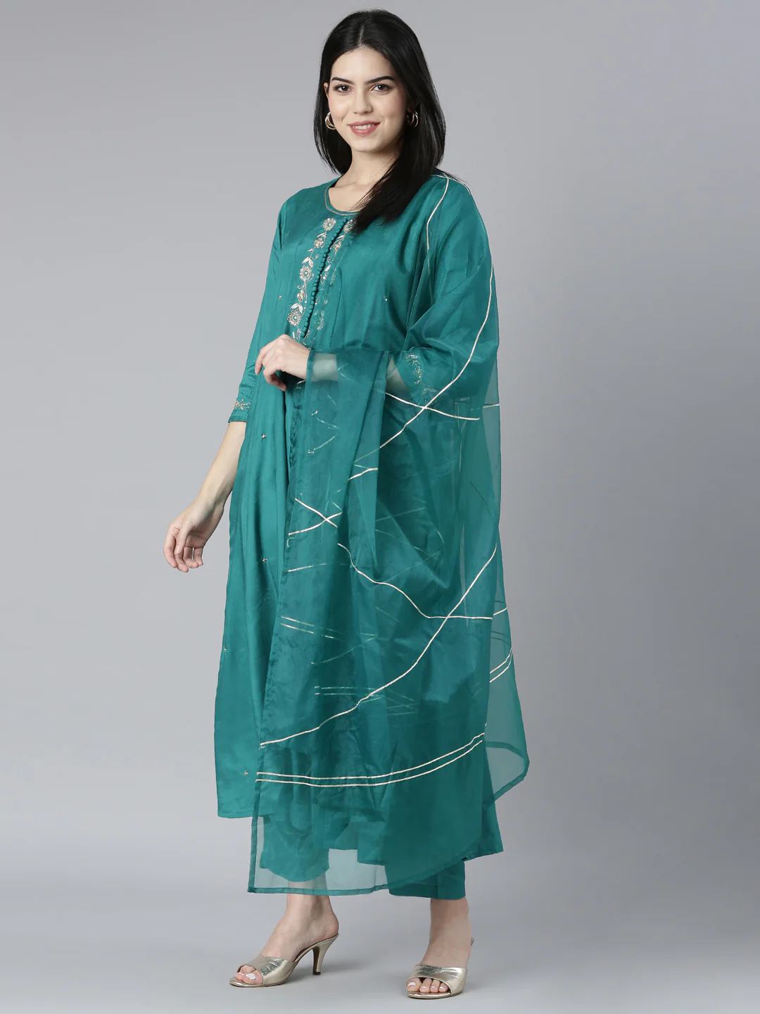 Neerus Green Regular Straight Solid Kurta And Trousers With Dupatta - Image 5