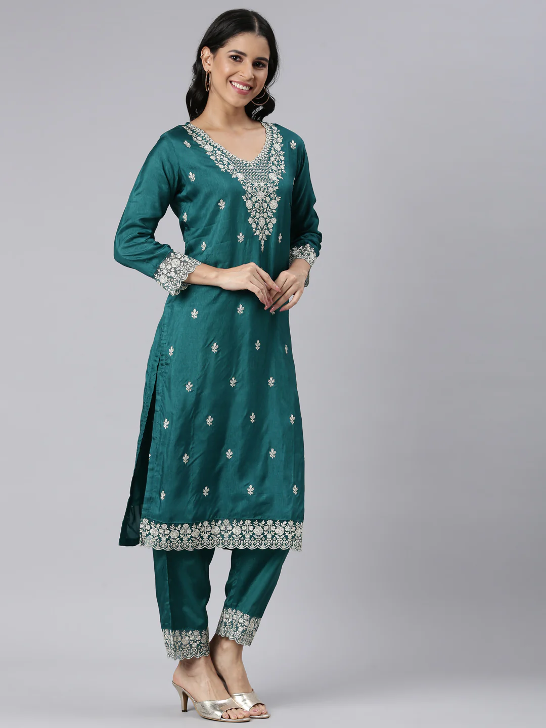 Neerus Green Regular Straight Solid Kurta and Trousers With Dupatta - Image 2