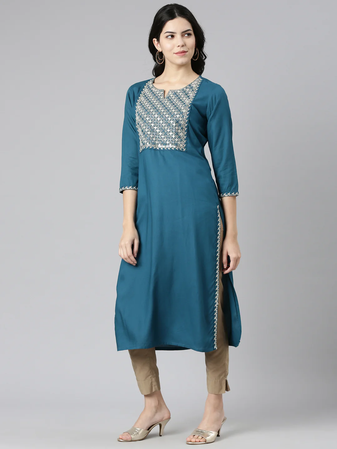 Neerus Green Regular Straight Solid Kurta - Image 2