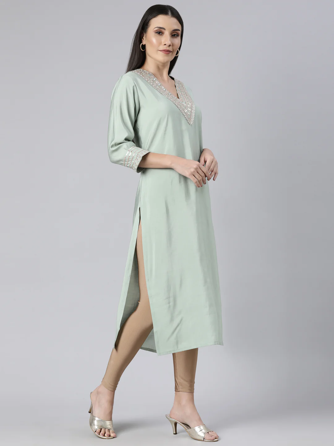Neerus Green Regular Straight Solid Kurta - Image 2