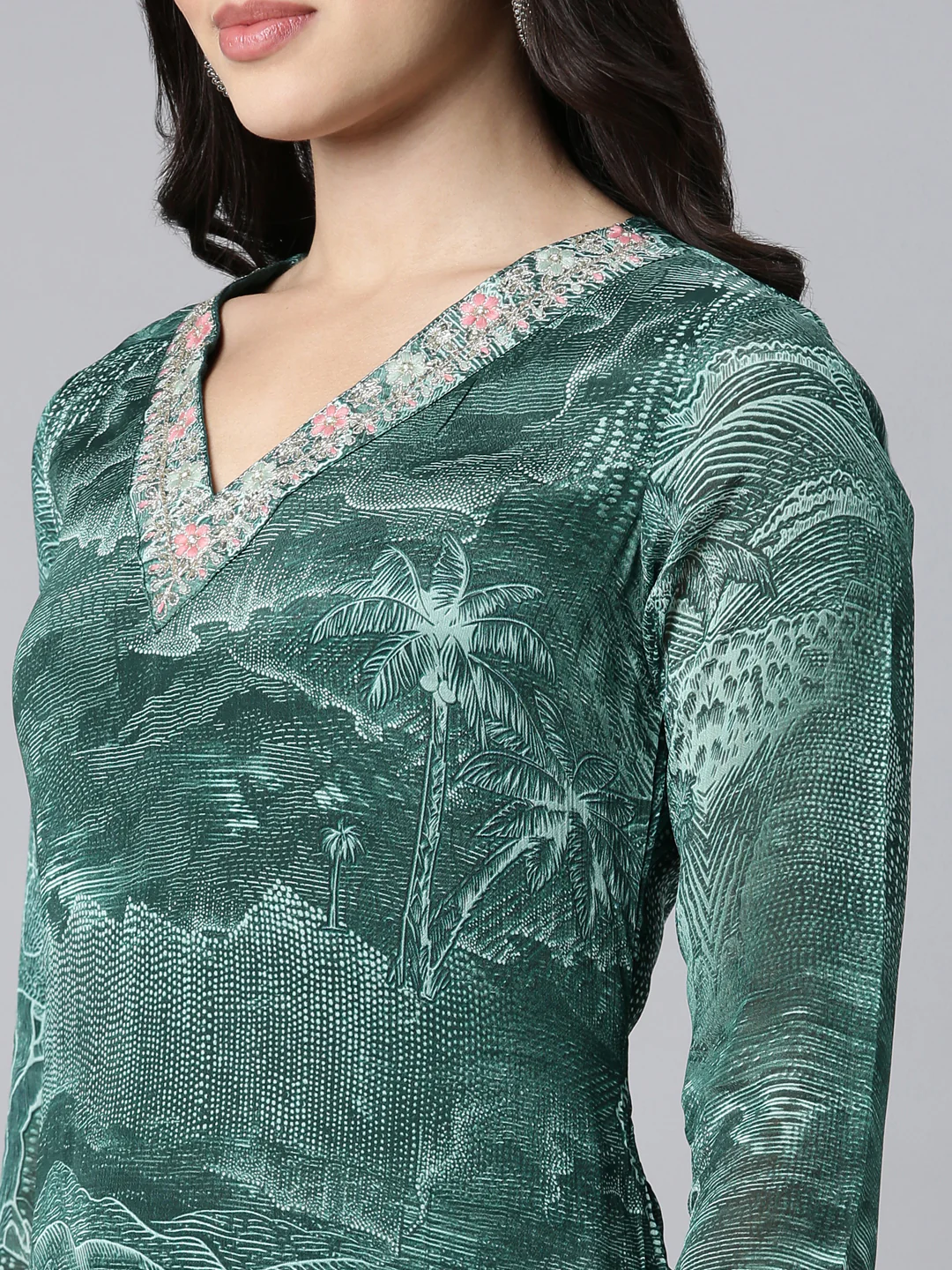 Neerus Green Regular Straight Tribal Kurta And Trousers With Dupatta - Image 4