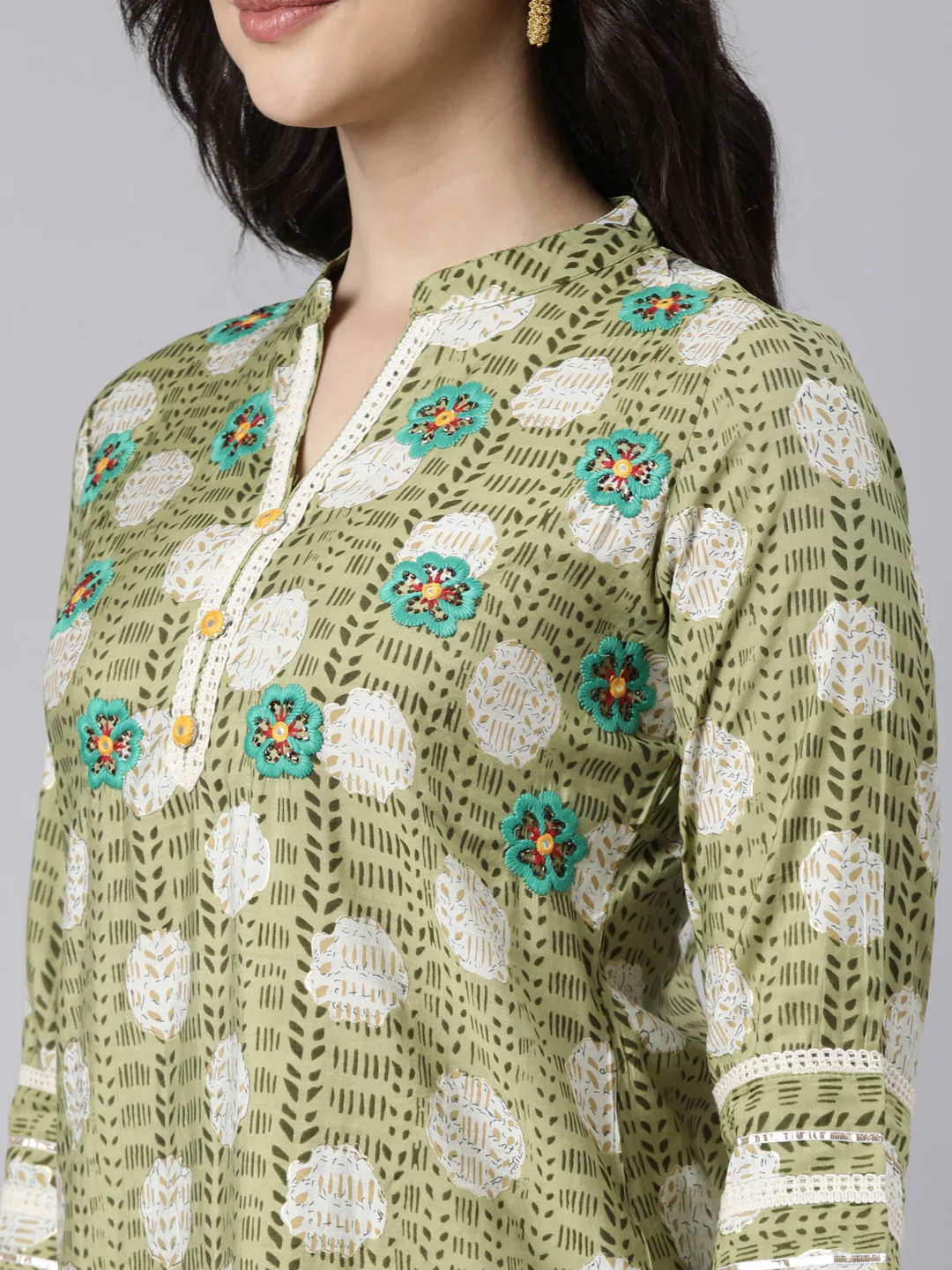 Neerus Green Regular Straight Woven Design Kurta And  Trousers With Dupatta - Image 7