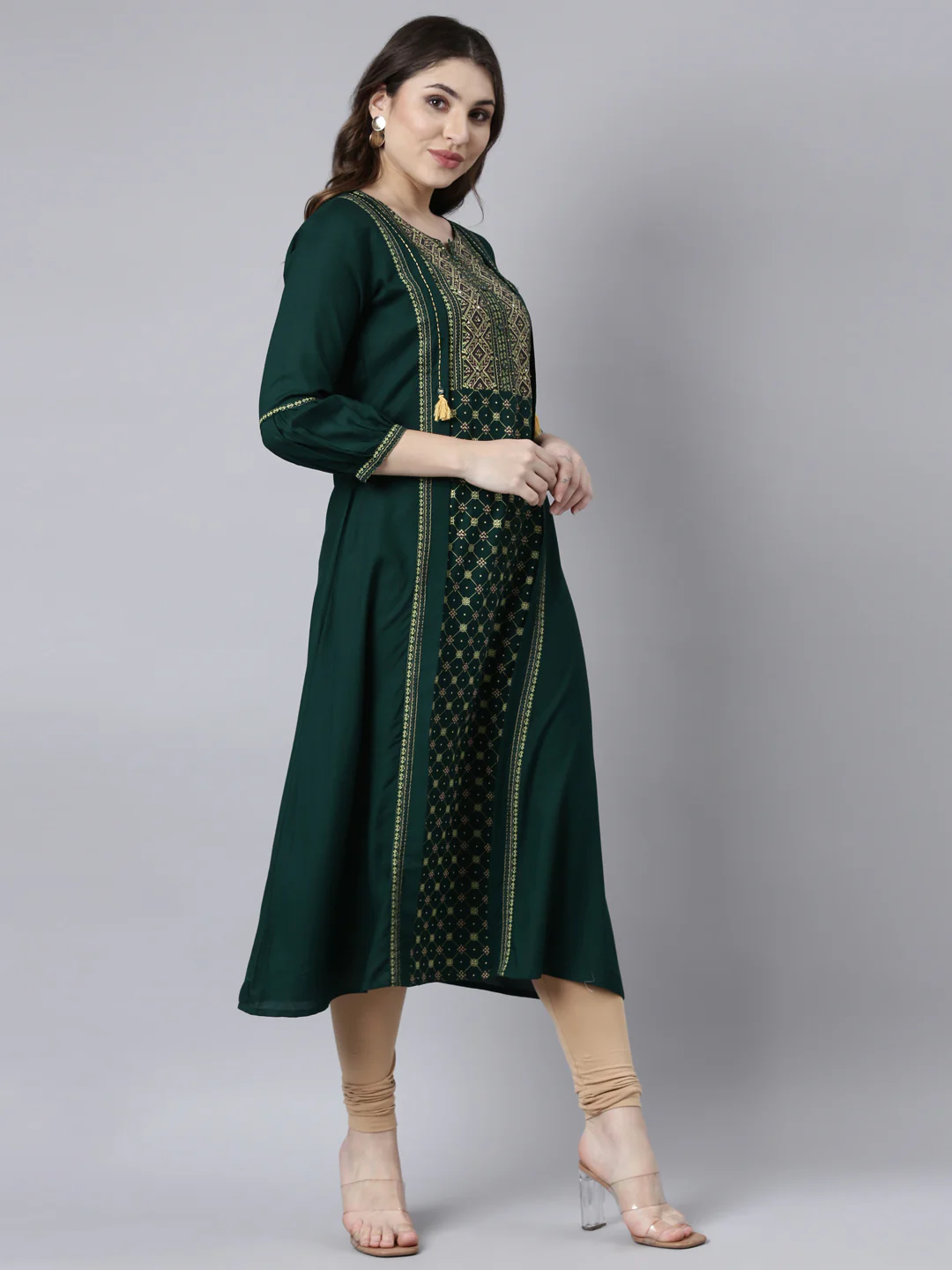 Neerus Green Regular Straight Woven Design Kurta - Image 2