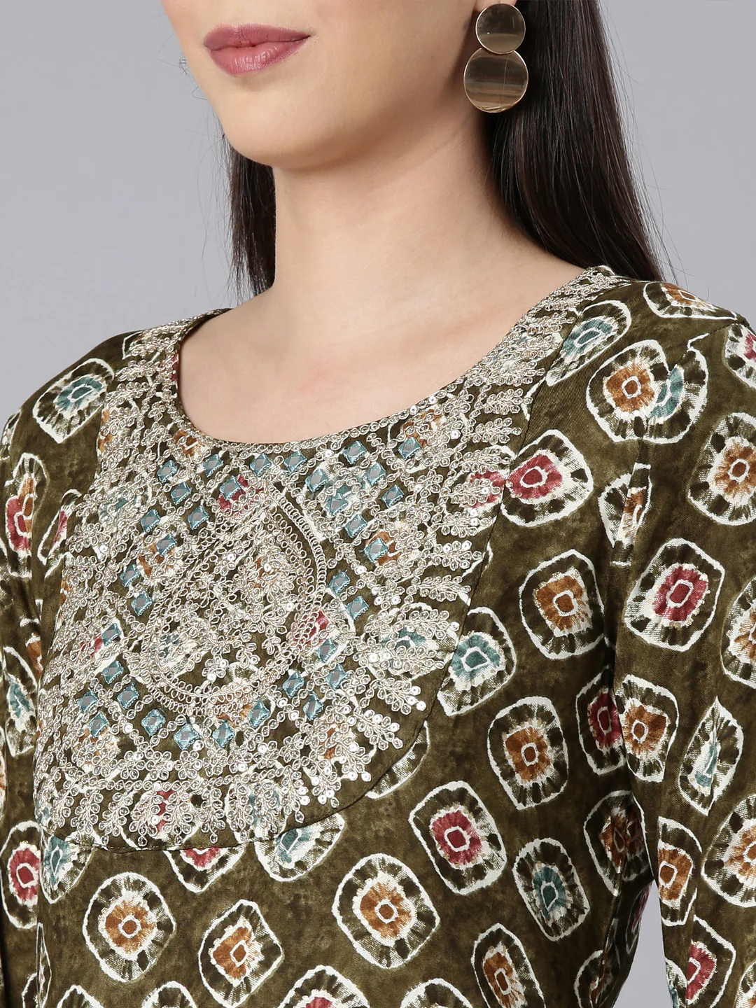 Neerus Green Straight Casual Embellished Straight Kurta - Image 5