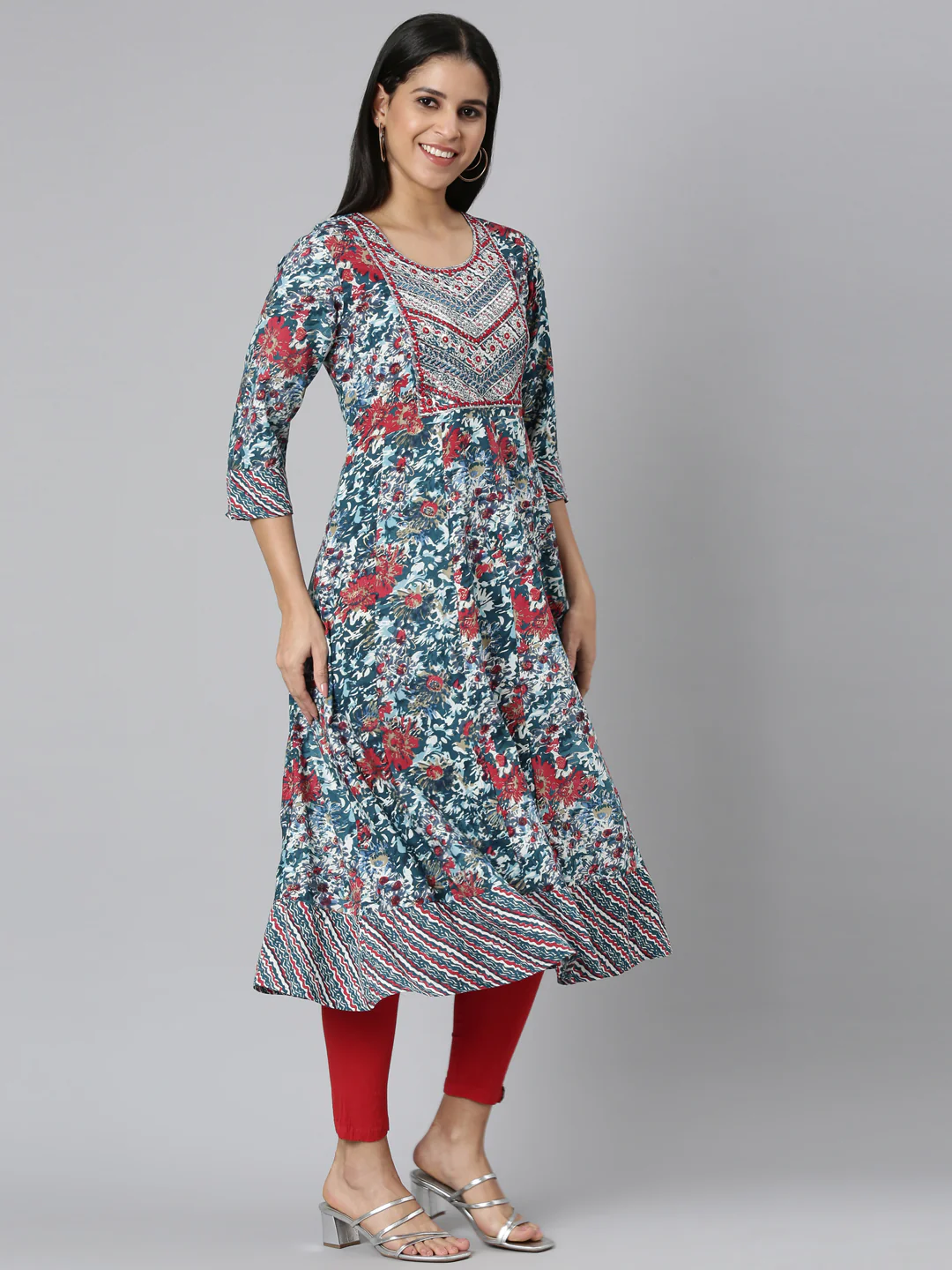 Neerus Green Casual Floral Anarkali Kurta - Image 3