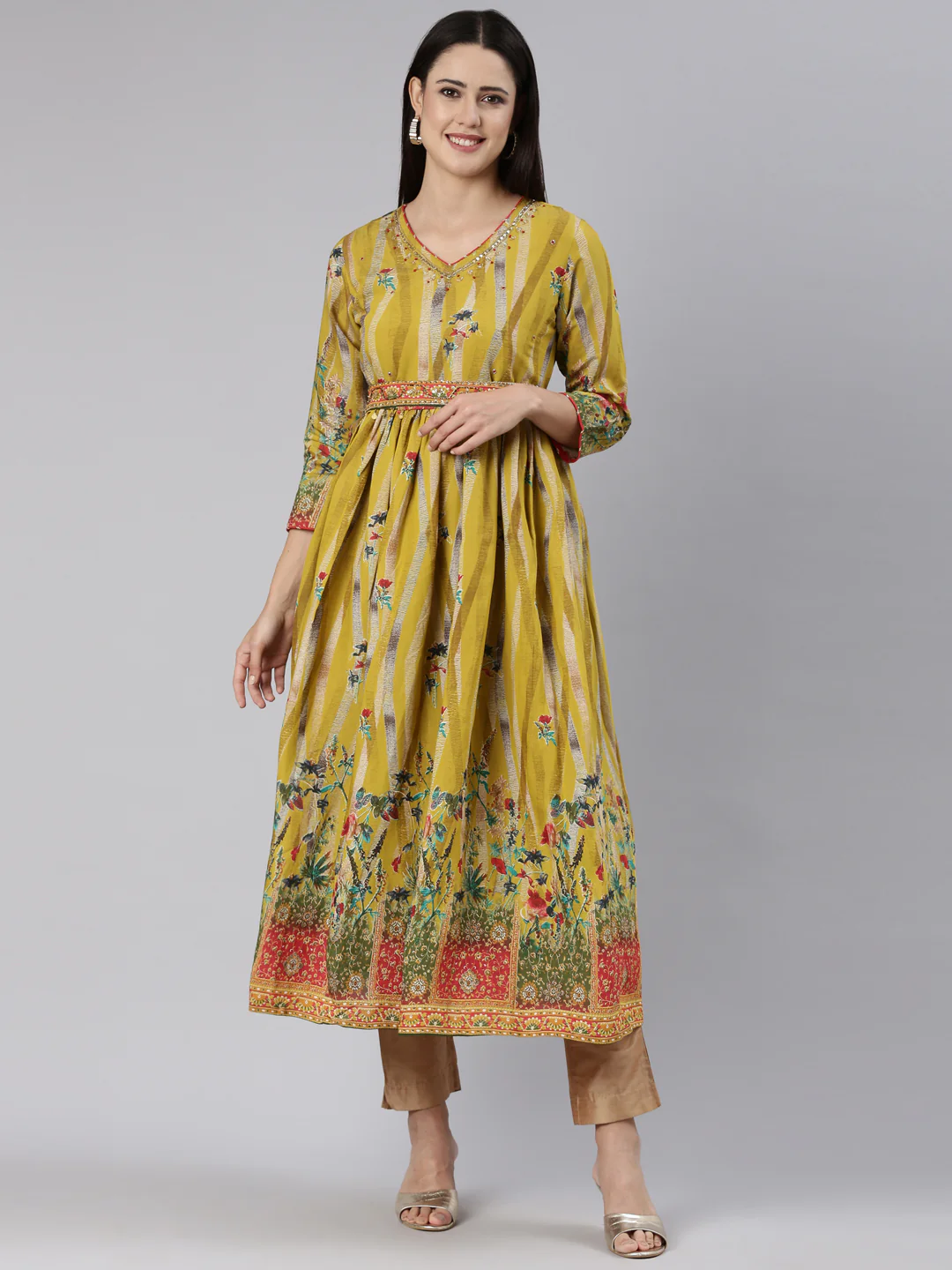 Neerus Green Straight Casual Floral Dress