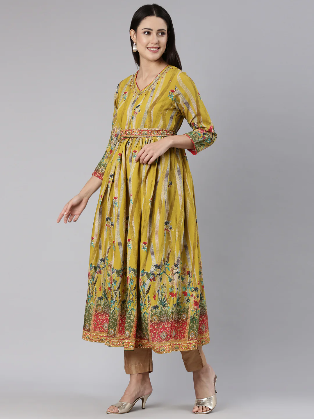 Neerus Green Straight Casual Floral Dress - Image 2