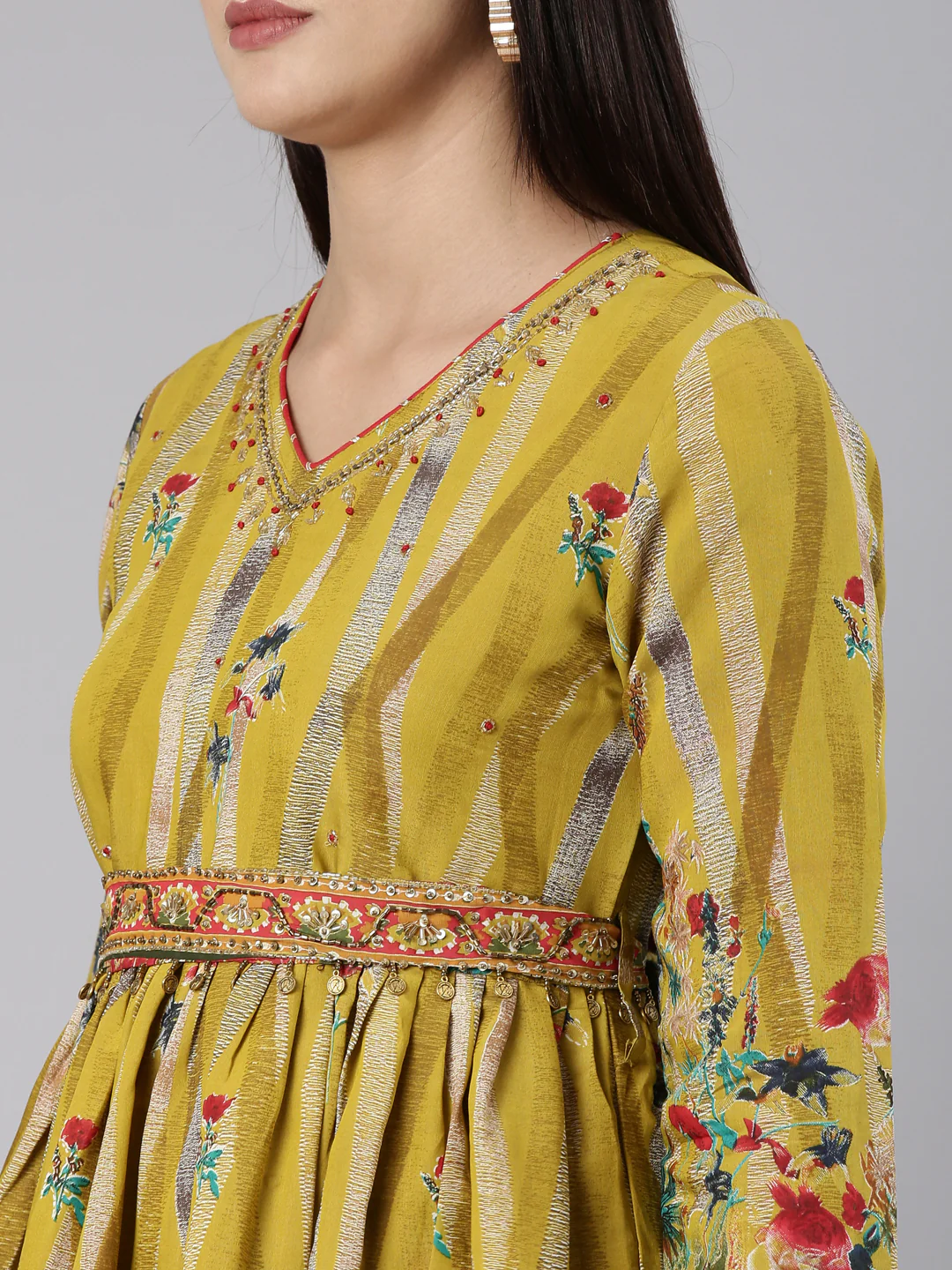 Neerus Green Straight Casual Floral Dress - Image 4