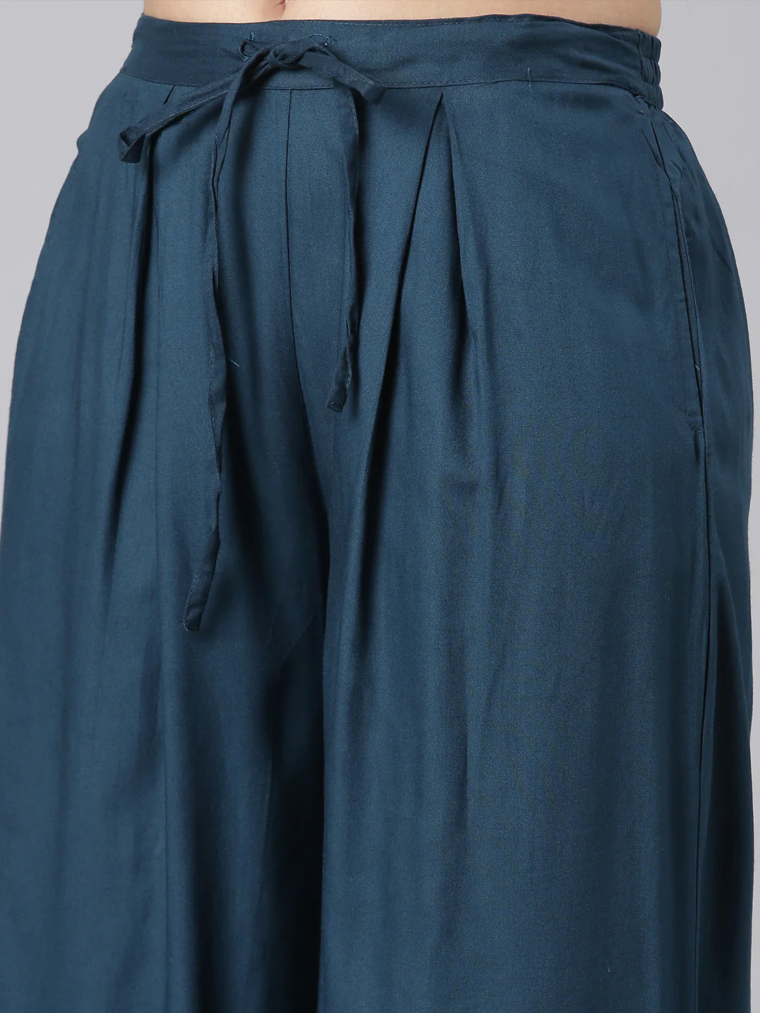 Neerus Green Straight Casual Floral Kurta and Plazzo - Image 7