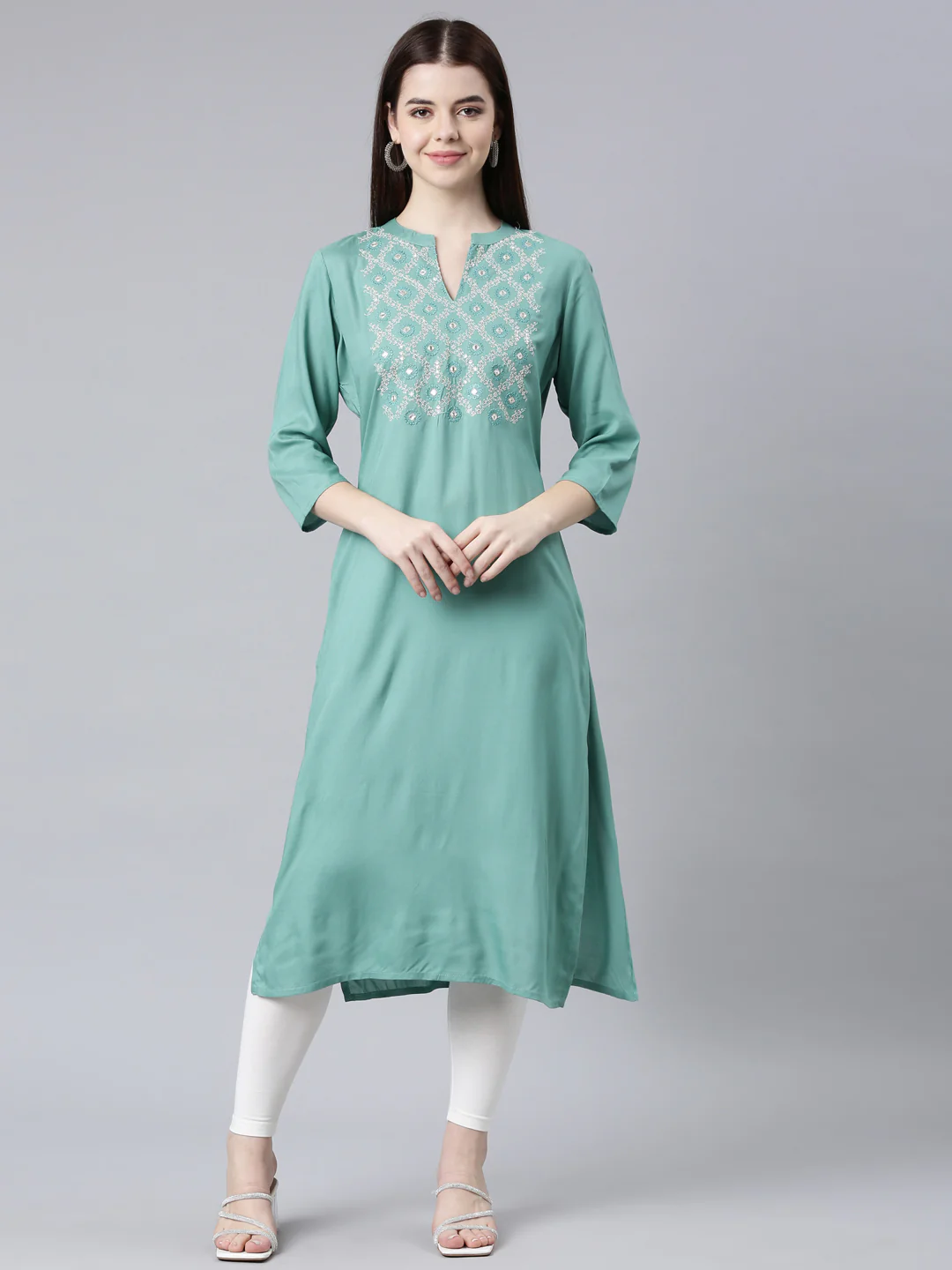 Neerus Green Straight Casual Floral Straight Kurta