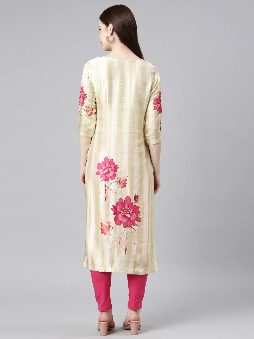 Neerus Green Straight Casual Floral Straight Kurta - Image 4