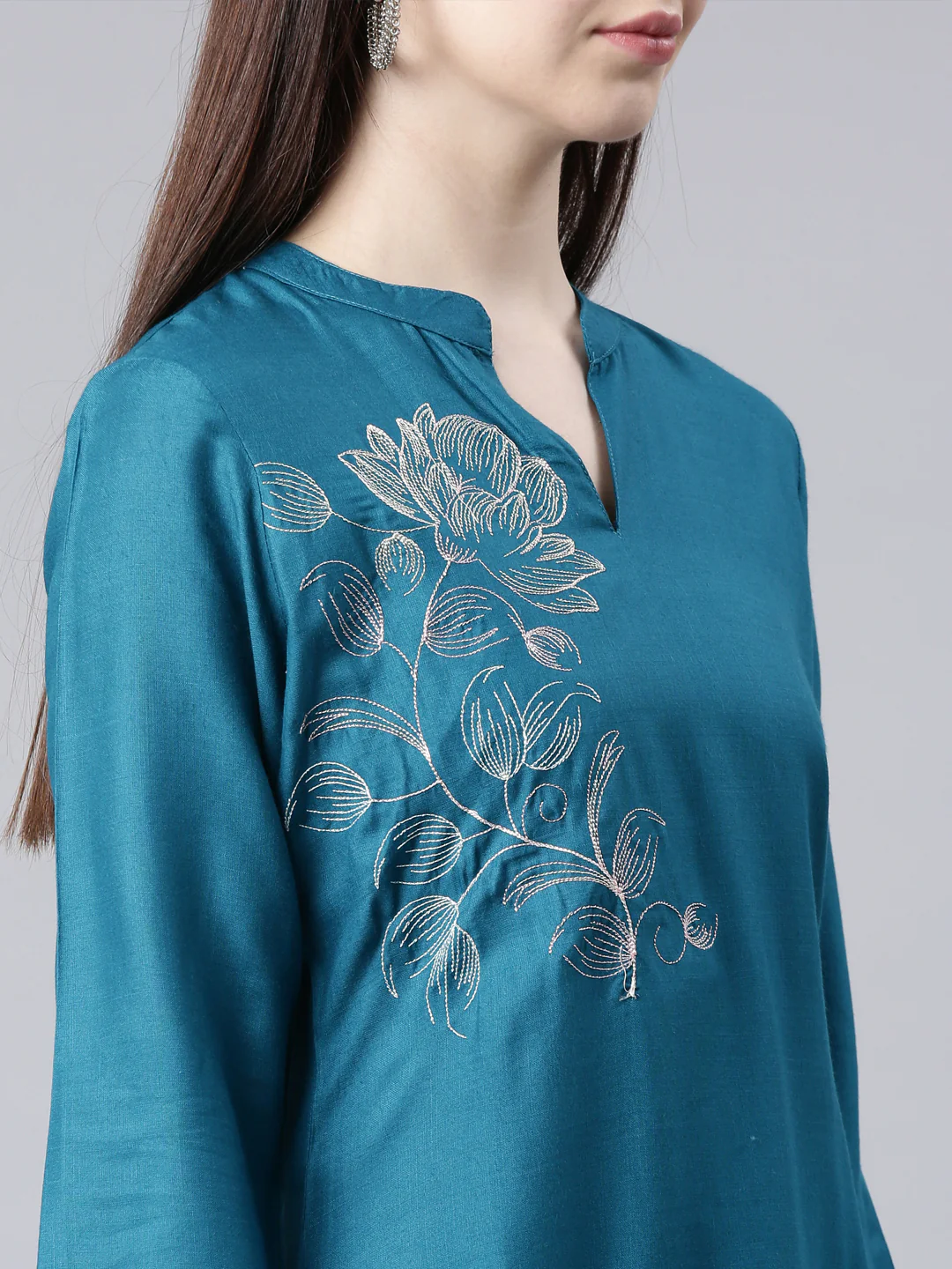 Neerus Green Straight Casual Floral Straight Kurta - Image 5