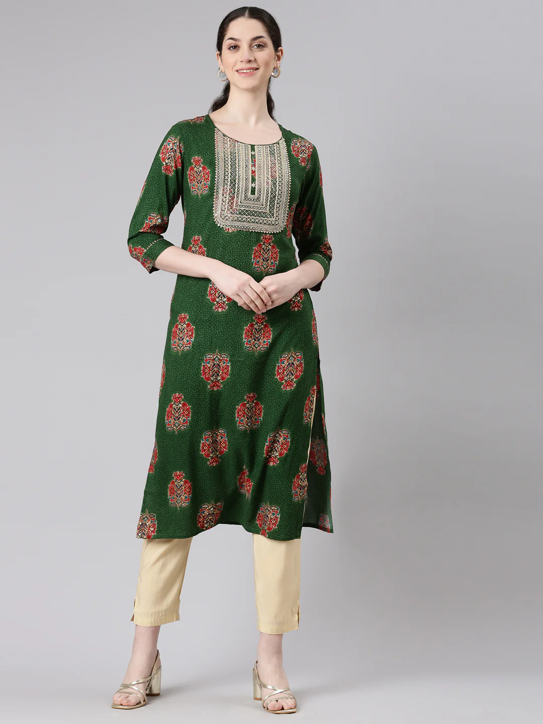 Neerus Green Straight Casual Floral Panelled Kurta