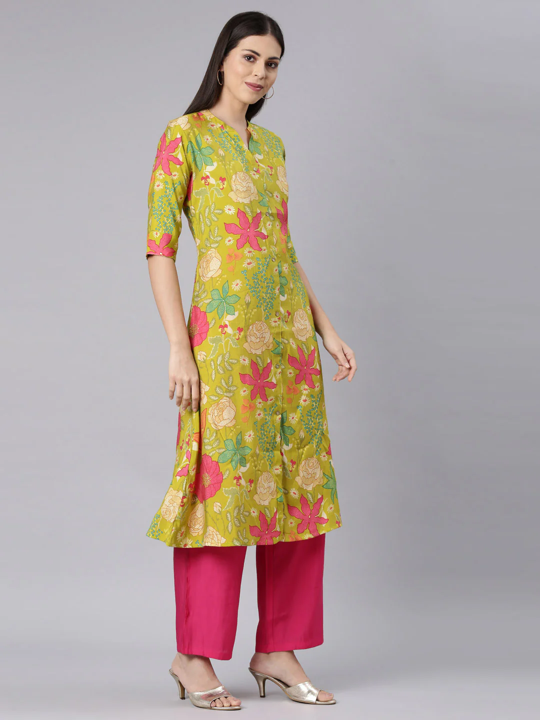 Neerus Green Straight Casual Floral Straight Kurta - Image 3