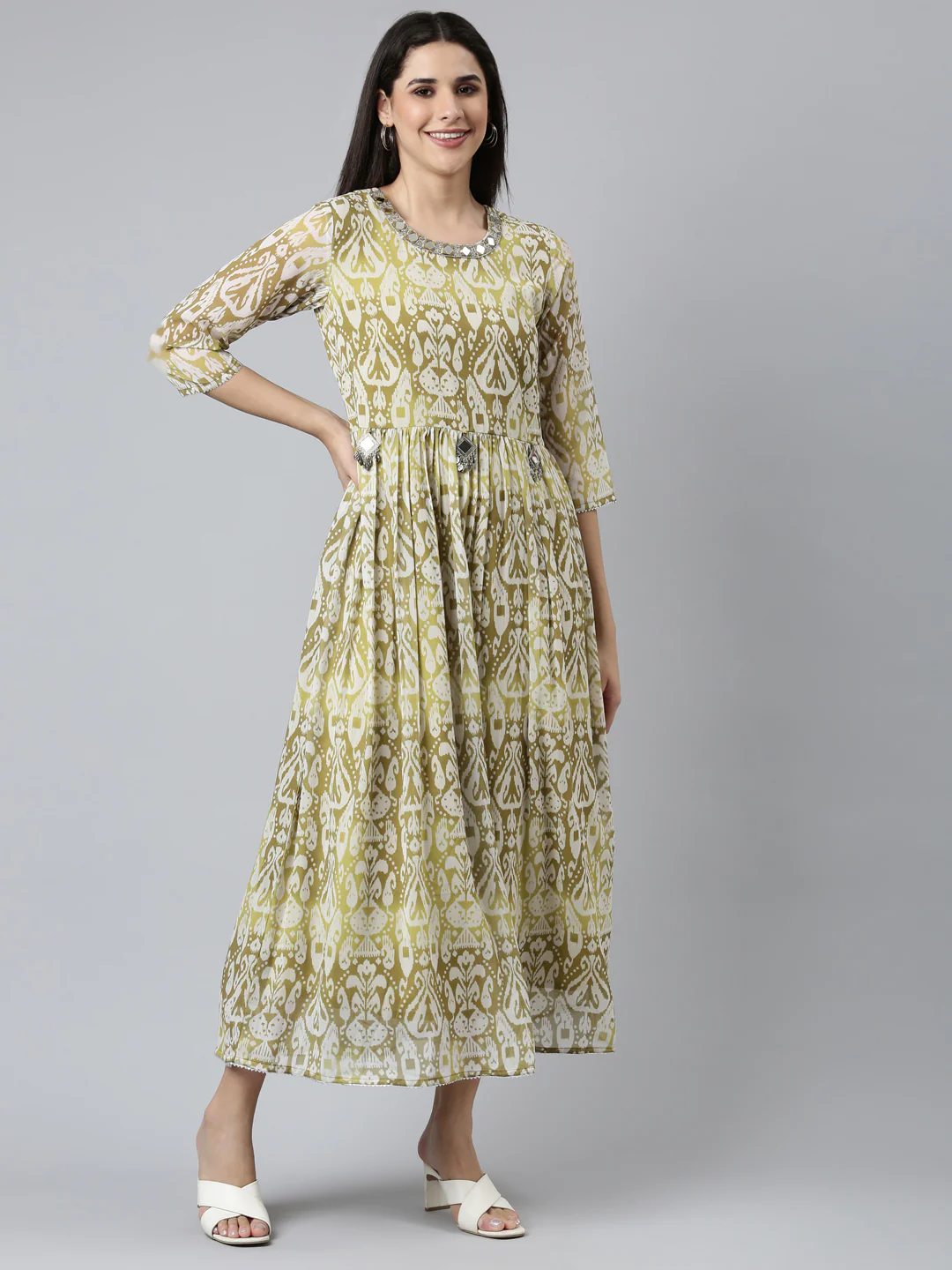 Neerus Green Straight Casual Printed Dress - Image 2