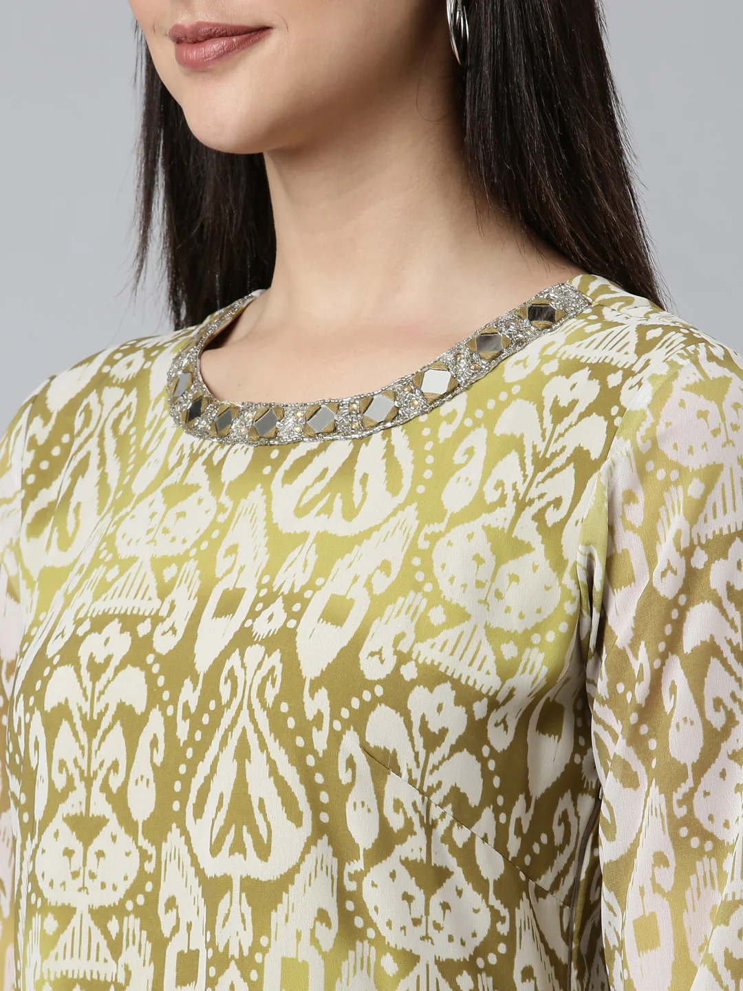 Neerus Green Straight Casual Printed Dress - Image 4